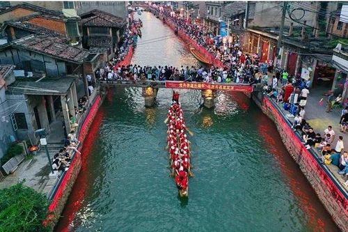 Sôi động lễ hội đua thuyền rồng ở Trung Quốc dịp Tết Đoan Ngọ