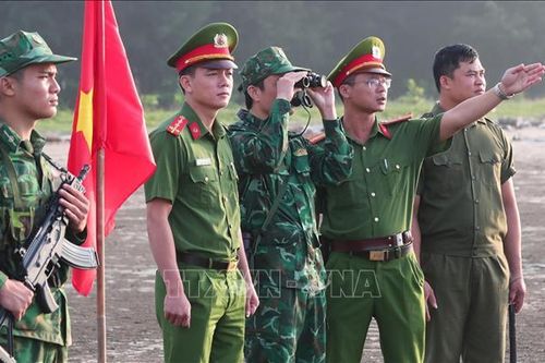 80 năm Công an nhân dân: 'Điểm tựa nơi miền chân sóng'' Văn Hải