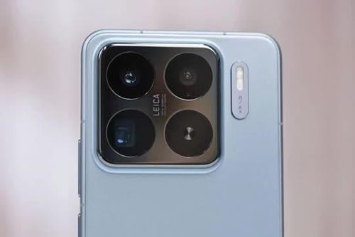 Trên tay đối thủ của iPhone 16 Pro: Cấu hình 'siêu khủng', pin 6.100mAh, camera Leica, giá gần 20 triệu đồng