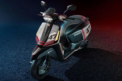 Siêu phẩm xe tay ga giới hạn 999 triệu, giá gần 134 triệu đồng, so kè cùng Honda SH 350i