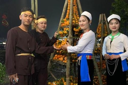 Tận dụng lợi thế văn hóa, thiên nhiên để phát triển du lịch cộng đồng
