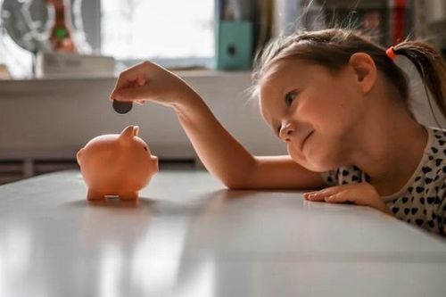 Đức cho trẻ tiết kiệm hưu trí từ 6 tuổi