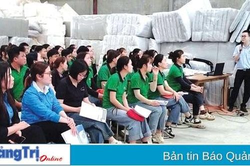 Nâng cao nhận thức pháp luật cho đoàn viên, người lao động