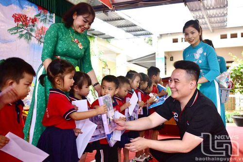 Ở đâu có trẻ em khó khăn, ở đó có yêu thương