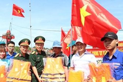 Tuổi trẻ Quân Đội chung tay vì biển đảo quê hương