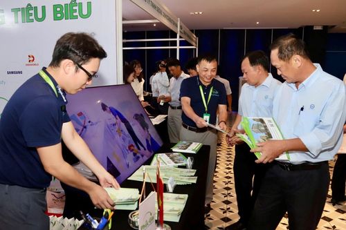 Ngành chiếu sáng bước vào kỷ nguyên số và xanh