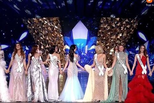 Huỳnh Trần Ý Nhi lọt Top 40 Miss World 2025