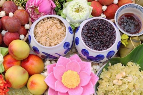 Những mẹo hay trong ngày Tết Đoan ngọ giúp rước may mắn, tài lộc vào nhà
