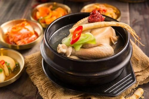 Bí quyết nấu gà hầm sâm chuẩn vị Hàn Quốc, ngọt thanh, bổ dưỡng