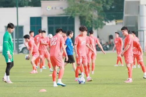 U22 Việt Nam hứng khởi trong buổi tập đầu tiên