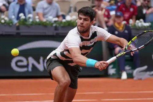 Carlos Alcaraz vào vòng 4 Roland Garros