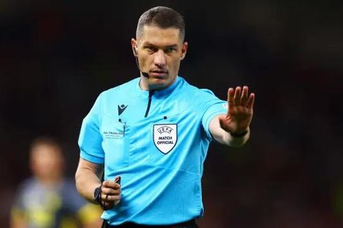 Istvan Kovacs đi vào lịch sử nhờ chung kết Champions League