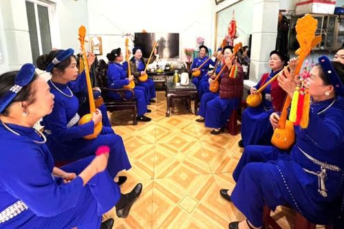 Phát huy giá trị dân ca, dân vũ, dân nhạc các dân tộc thiểu số gắn với phát triển du lịch