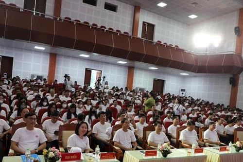 Trên 1 triệu đoàn viên và người lao động đã bỏ hoặc giảm hút thuốc lá