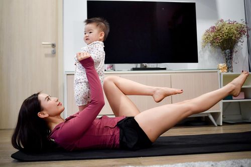 Tự xoay xở khi ông bà từ chối gánh nặng 'trẻ nuôi con, già chăm cháu'