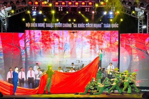 Khai mạc Hội diễn nghệ thuật quần chúng 'Ca khúc cách mạng' toàn quốc năm 2025