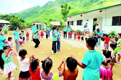 Chắp cánh ước mơ Phìn Hồ