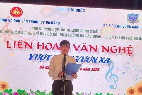 Liên hoan văn nghệ 'Vượt sóng vươn xa': Lan tỏa tình yêu biển đảo
