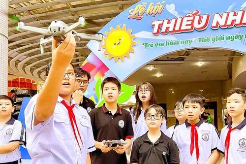 Vui Tết Thiếu nhi, rộn ràng đón hè