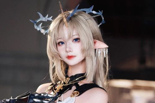 Tân binh làng cosplay sở hữu sắc vóc thiên thần say mê