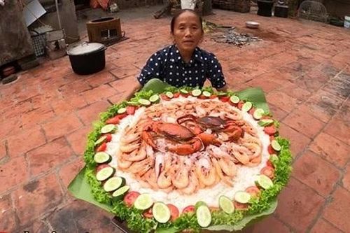Từng 'hái ra tiền' nhờ YouTube, bà Tân Vlog giờ ra sao?