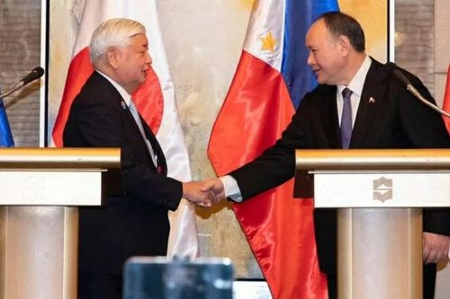 Căng thẳng gia tăng ở Biển Đông, Nhật Bản 'bắt tay' Philippines đẩy mạnh hợp tác quốc phòng