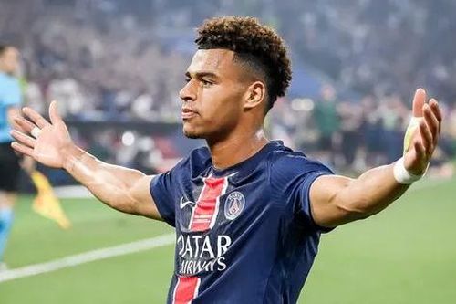 Viết lại lịch sử Champions League, Desire Doue thẳng tiến tới danh hiệu Cậu bé Vàng
