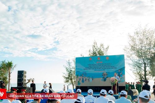 Huế mít tinh hưởng ứng Ngày Môi trường Thế giới