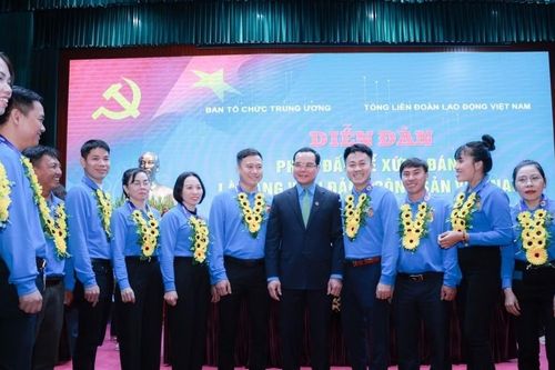Công đoàn 'trực thuộc' Mặt trận Tổ quốc vẫn phải có tính độc lập nhất định