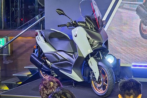 Yamaha làm mới mẫu xe tay ga cỡ lớn, vẫn khó đấu với Honda SH350i