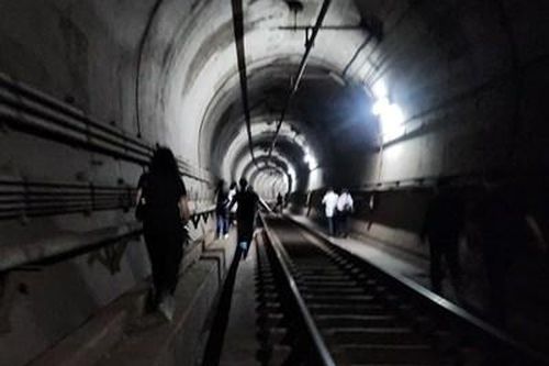 Tàu điện ngầm ở Seoul, Hàn Quốc bị phóng hỏa, hơn 150 người bị thương