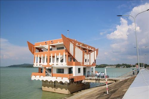 Điểm đến 'vàng' nông nghiệp công nghệ cao từ hồ Dầu Tiếng