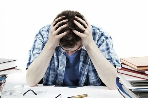 Mối liên quan giữa ngồi lâu và chứng teo não, suy giảm nhận thức