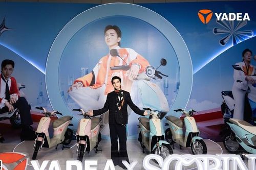YADEA ra mắt bộ sưu tập xe điện thông minh hợp tác cùng SOOBIN