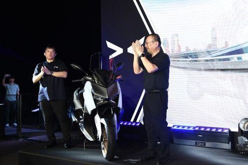 Yamaha trình làng mẫu xe ga hiệu suất cao XMAX 300 đến khách hàng Việt Nam, giá từ 140 triệu đồng