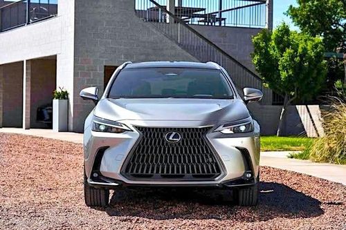 Lexus NX 2025 nâng cấp tập trung vào trang bị tiện ích, giá từ 1,08 tỷ đồng
