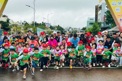 535 runner nhí tham gia giải 'Kids Run Gia Lai năm 2025'
