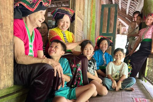 Giữ điệu hát ru người Thổ