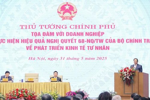 Cần một cuộc 'cách mạng tư duy' trong phục vụ doanh nghiệp