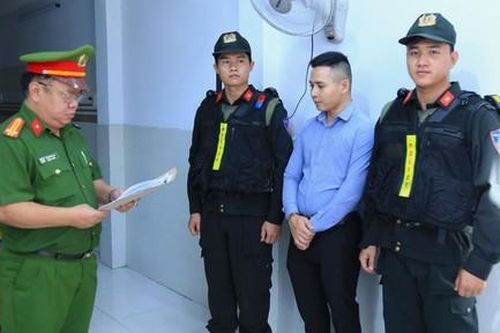 Phát hiện 2 vụ buôn bán, sản xuất phân bón giả quy mô lớn