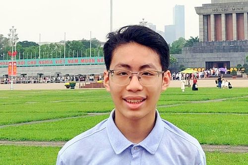 Nam sinh lớp 8 mất tích nhiều ngày ở Hà Nội