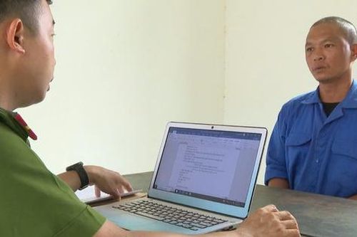 Khởi tố, tạm giam đối tượng phá hoại ngai vua triều Nguyễn