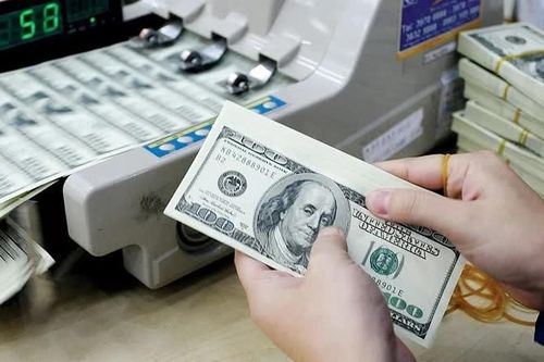 Tỷ giá USD hôm nay 2/6: duy trì ổn định, ngân hàng thương mại điều chỉnh trái chiều