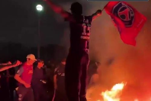 Paris cười rồi khóc trong đêm Paris Saint-Germain làm nên lịch sử