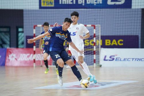 Thái Sơn Nam TP.HCM thua trận, cuộc đua đến ngôi vương hấp dẫn trở lại