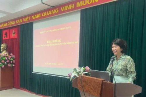 Nâng cao chất lượng bồi dưỡng lý luận chính trị và nhận thức về Đảng