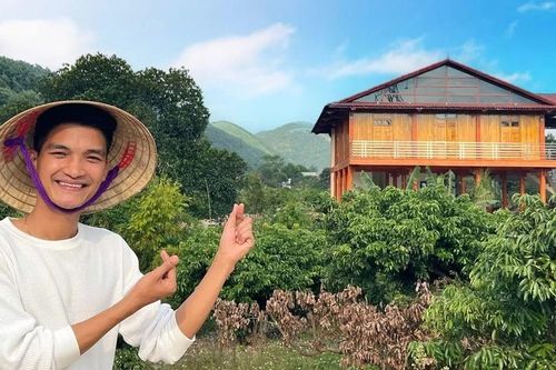 Cận cảnh ngôi nhà ốp 8.000 thanh gỗ Mạc Văn Khoa tặng bố mẹ