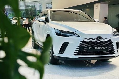 Cận cảnh Lexus RX 350h vừa ra mắt tại Việt Nam, giá từ 3,5 tỷ đồng
