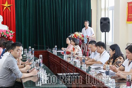 Báo Nam Định phát động cuộc thi ảnh 'Khoảnh khắc người làm báo'