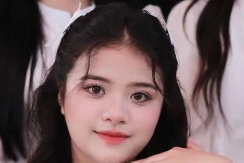 Xúc động với lời tri ân 'người thầy chạm đến trái tim học sinh bằng sự tử tế và lòng bao dung'